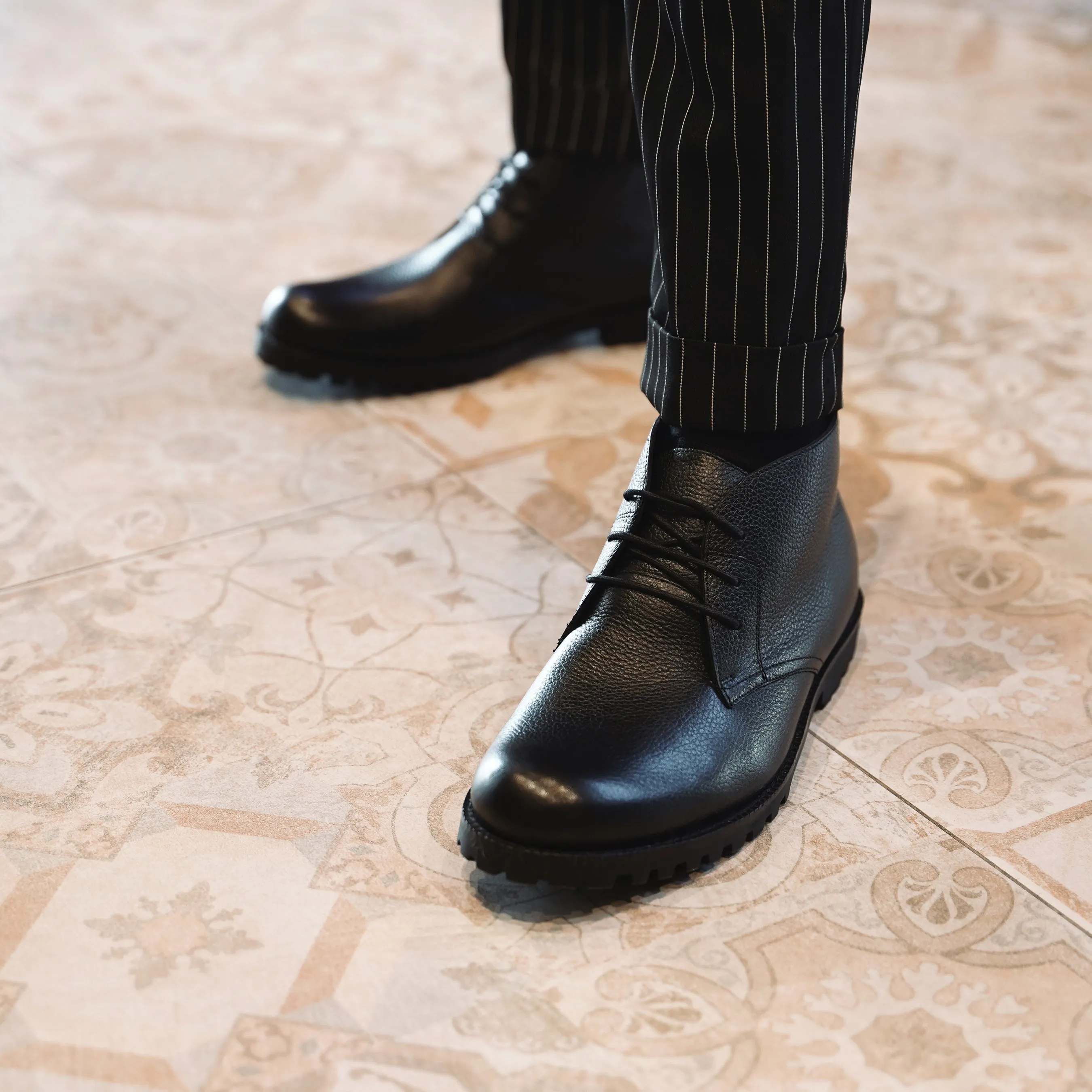 Deric - Men's Black Pebble Grain Chukka Boot