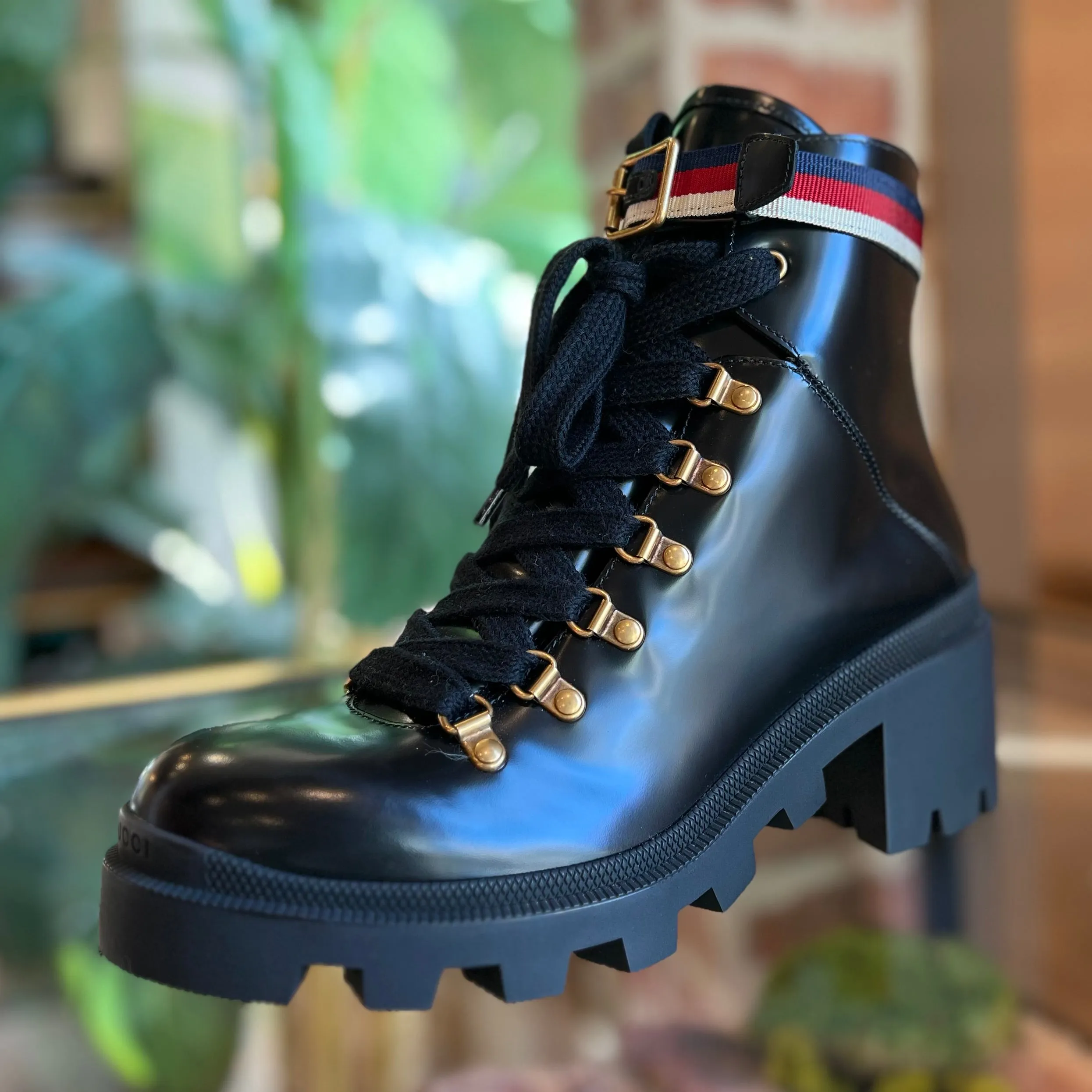 GUCCI Black Calfskin Sylvie Web Womens Lace Up Combat Boots SZ41(11US)