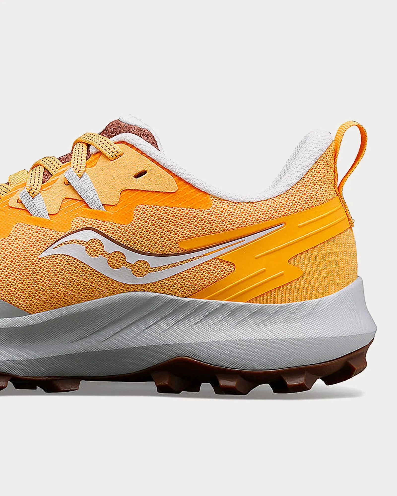 Peregrine 14 Flax / Clove Running Shoes
