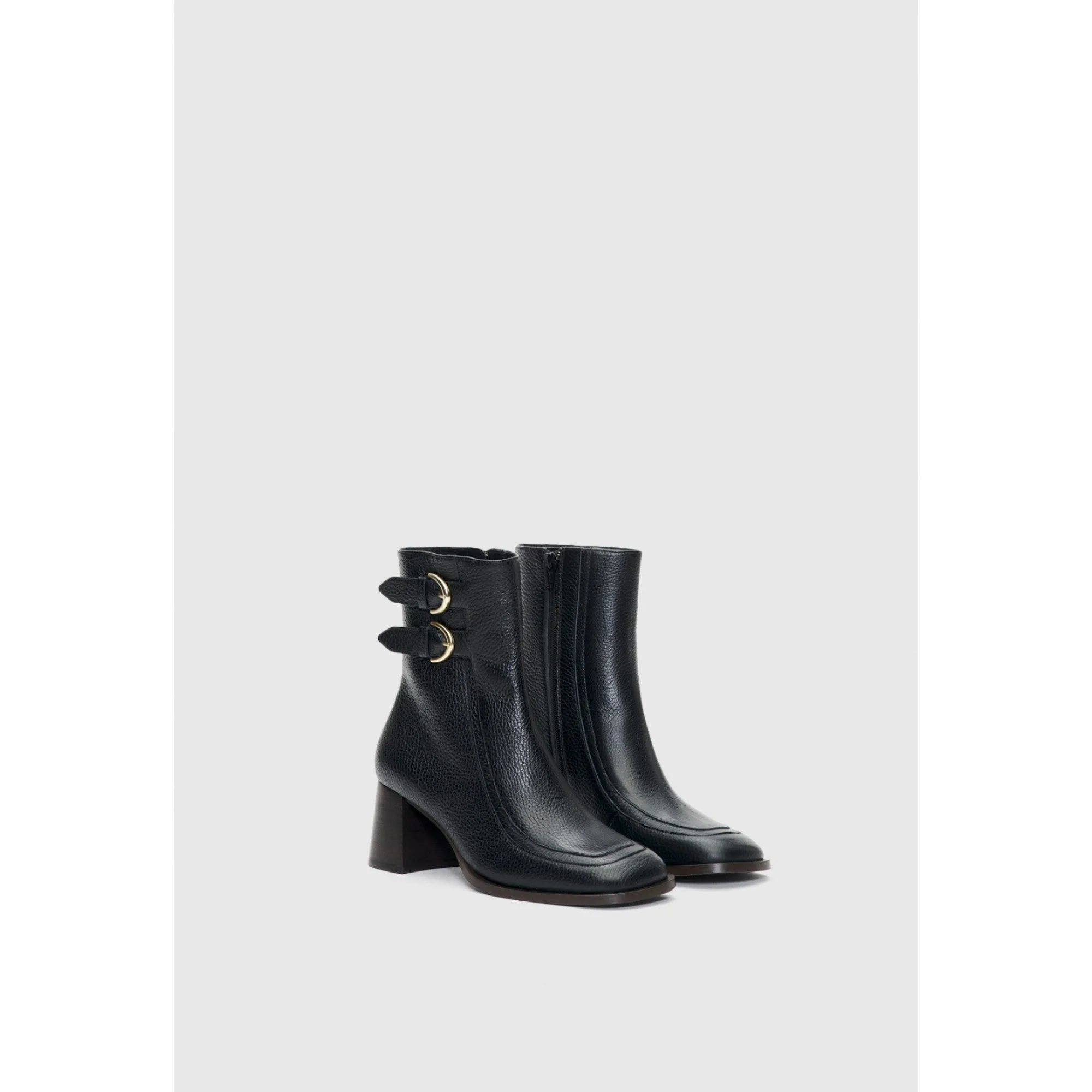 Women Heeled Boots - Black